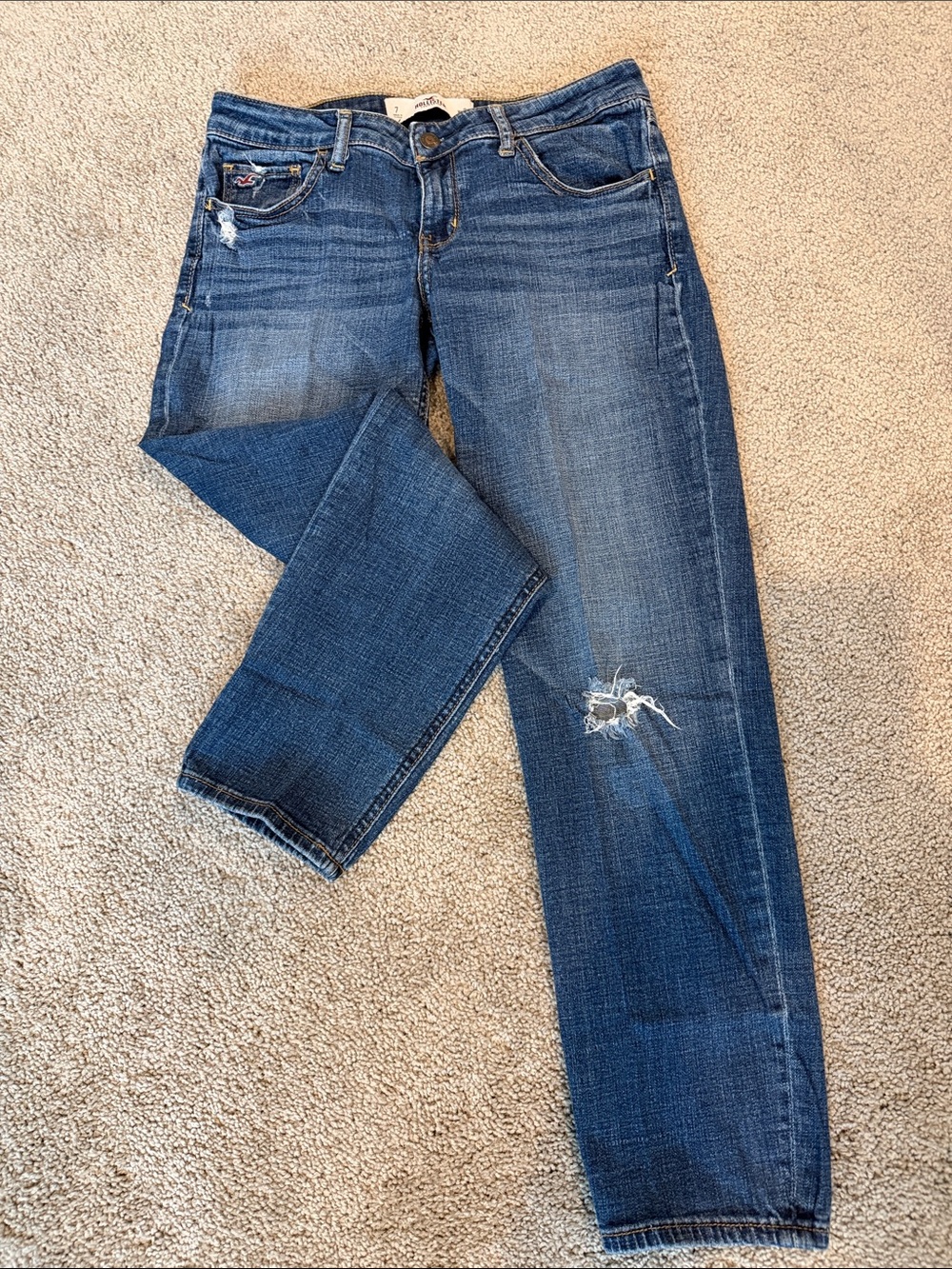 Hollister Women's Boyfriend Jeans in Dark Blue Wash with Knee Distress
